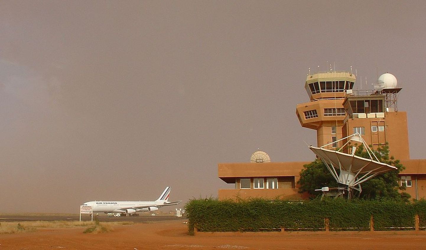 Diori Hamani rahvusvaheline lennuväli.