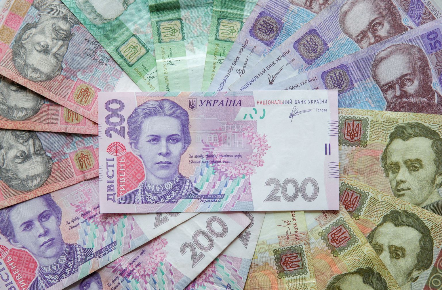Ukraina grivnad.