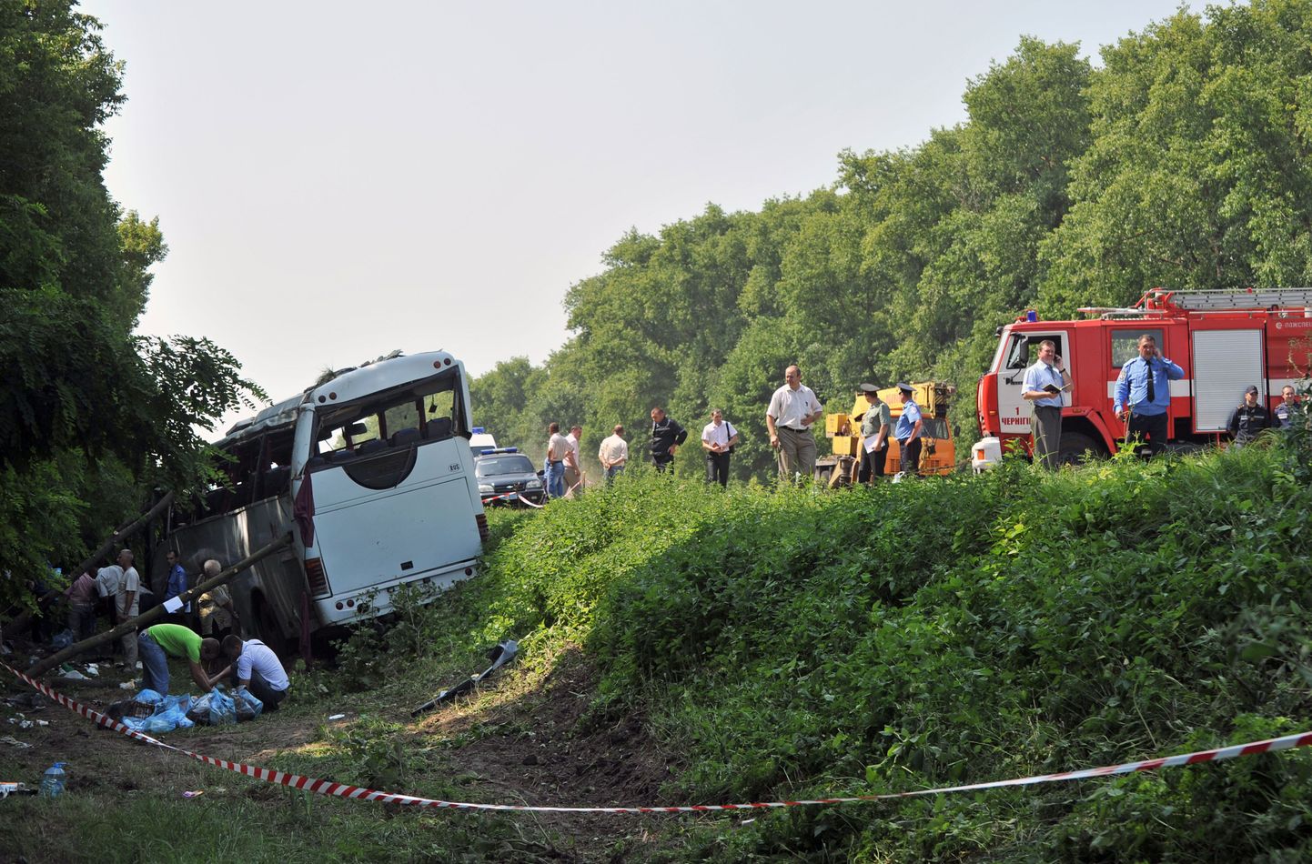 Ukrainas juhtus täna õnnetus Velikije Lukist pärit palverändurite bussiga, 14 inimest sai surma ja 22 vigastada.
