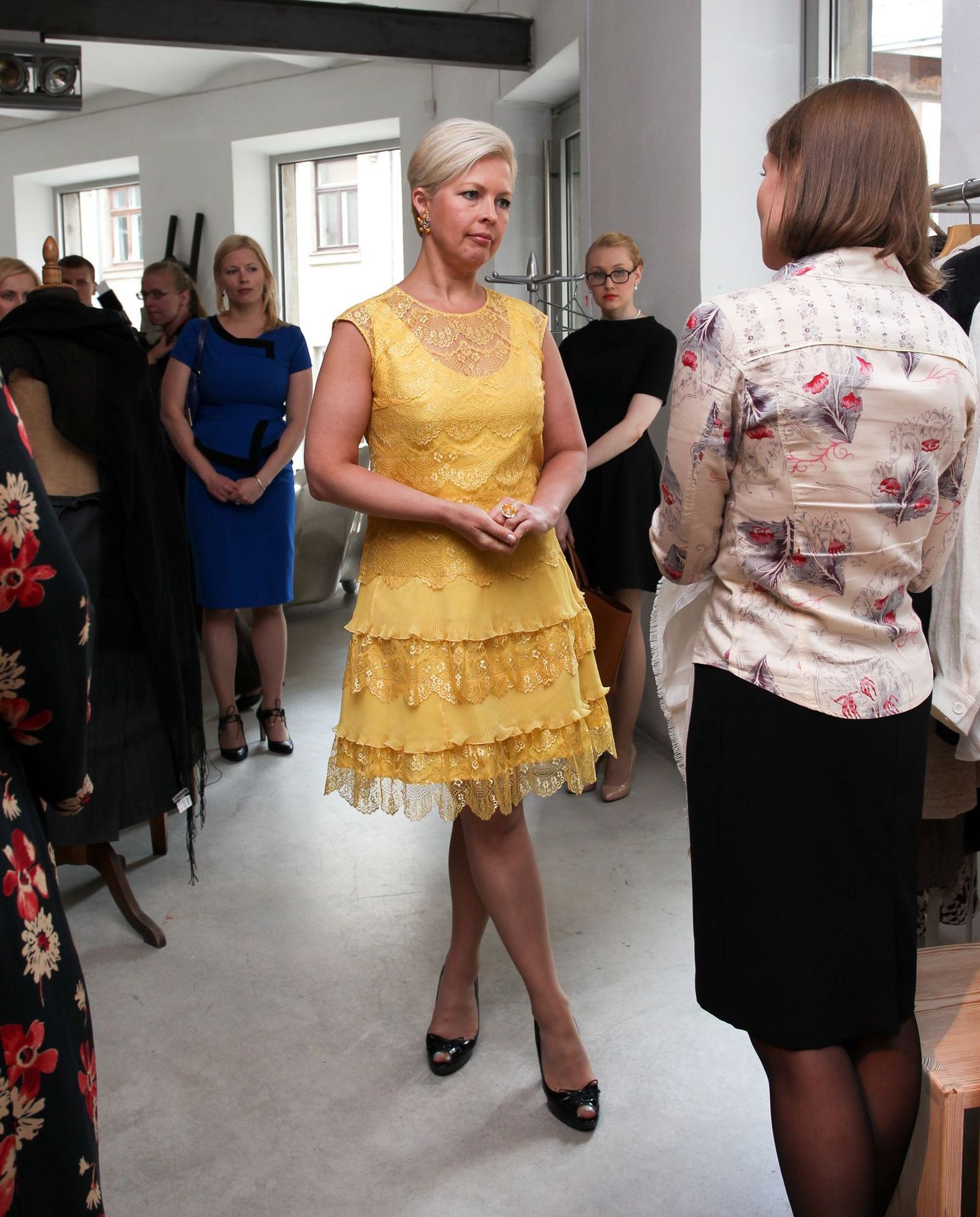 Первая леди Эстонии Эвелин Ильвес и ее желтое платье.