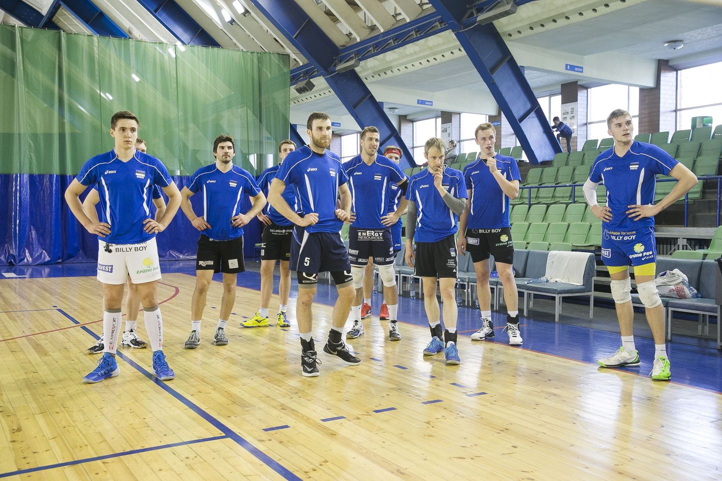 Eesti võrkpallikoondise mängijad.