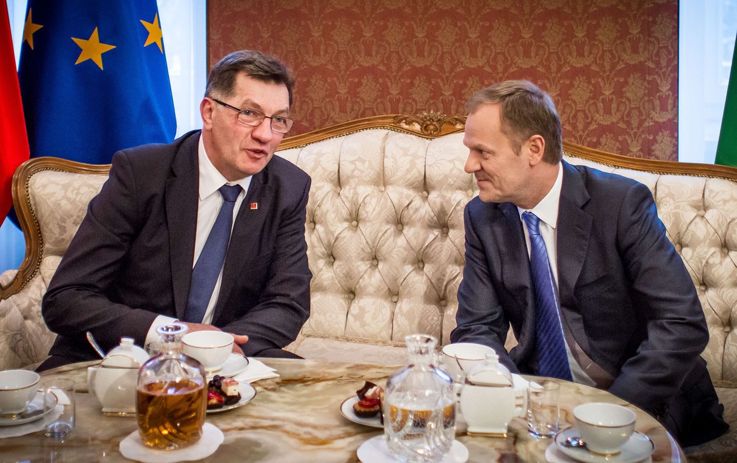 Leedu valitsusjuht Algirdas Butkevičius (vasakul) ja Poola peaminister Donald Tusk.