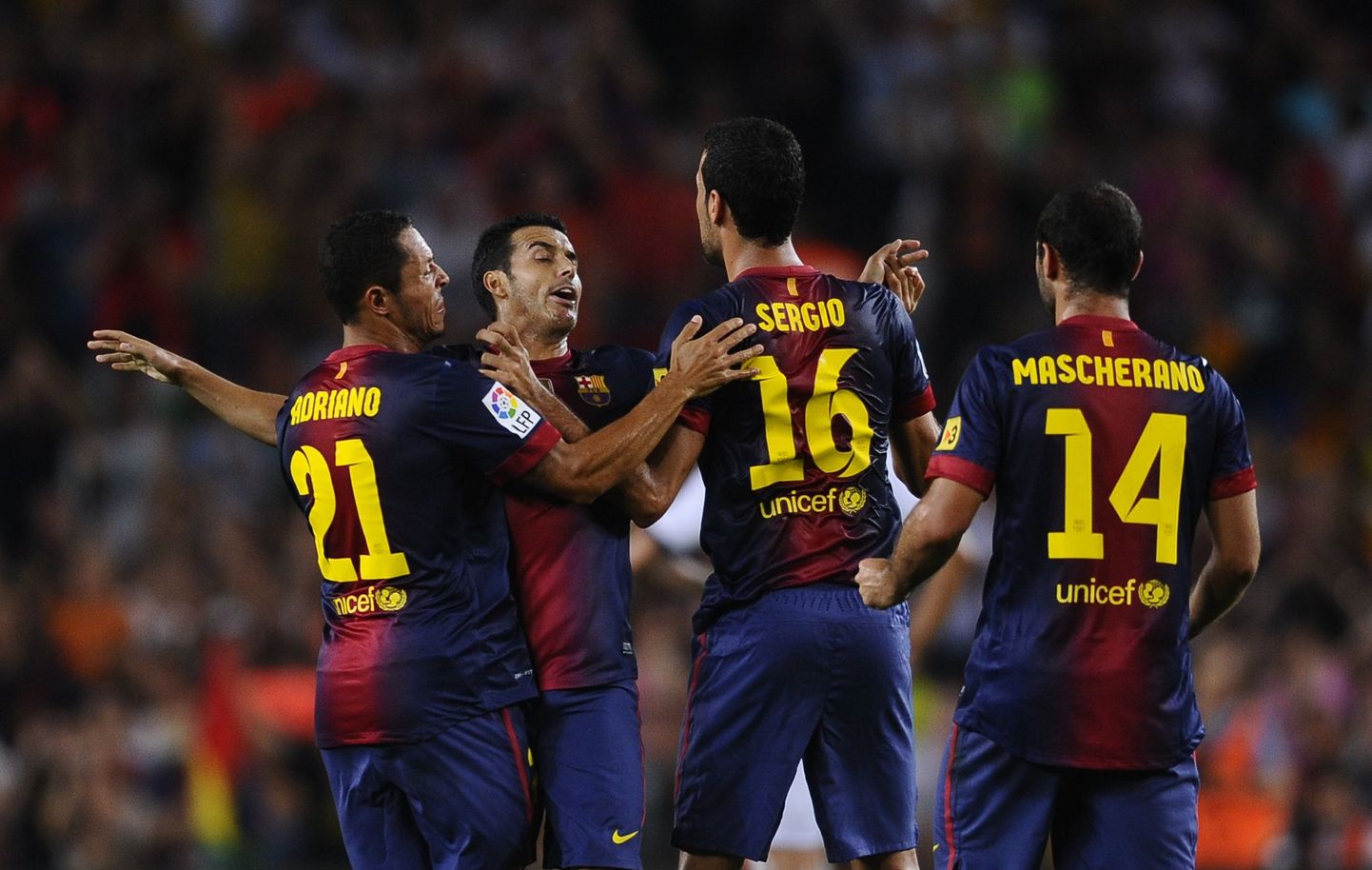 FC Barcelona meeskond tähistamas väravat Real Madridi vastu.
