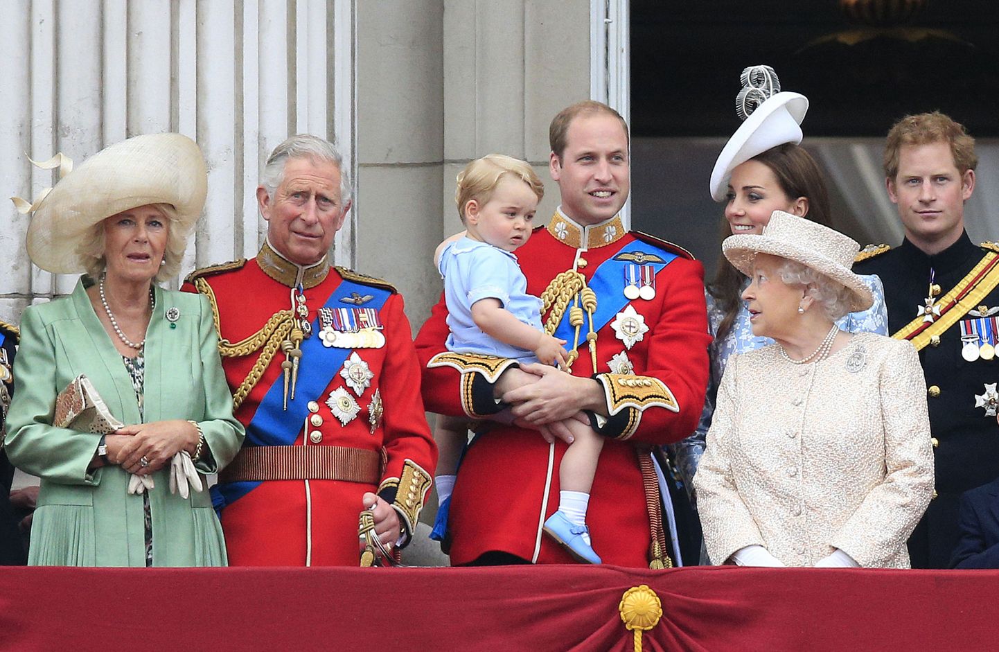 Kurja juur: Camilla (pildil vasakul) pole Briti kuningliku perekonnaga sugugi mitte soojades suhetes. Eriti ei salli ta Kate Middletoni (paremalt teine).
