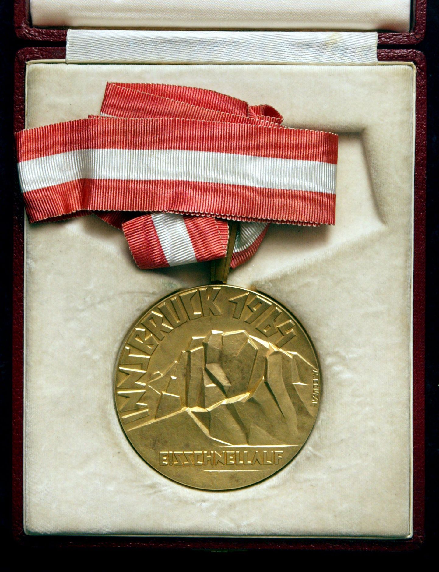 Золотая олимпийская медаль Антса Антсона.