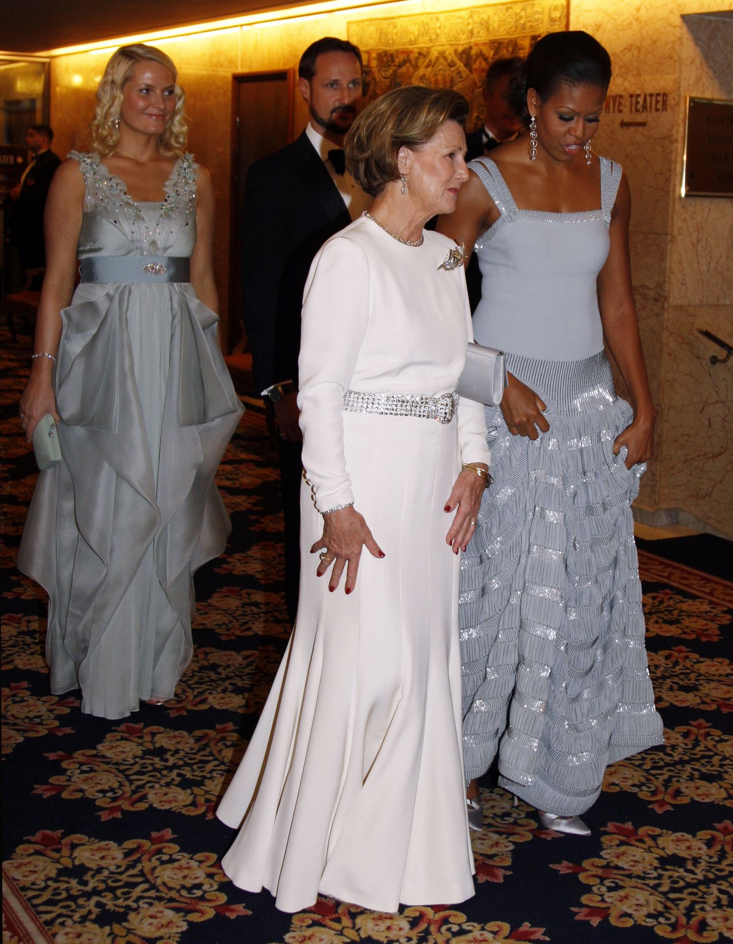 Norra kuninganna Sonja, Ameerika esileedi Michelle Obama, kroonprints Haakon ja kroonprintsess Mette Marit