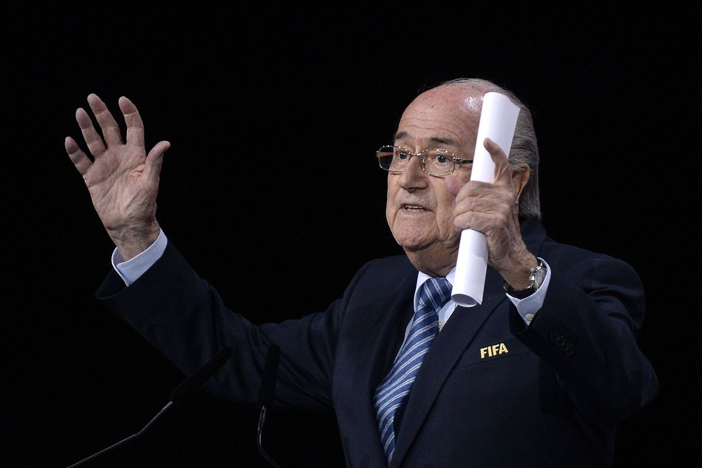FIFA President Sepp Blatter jätkab ametis.