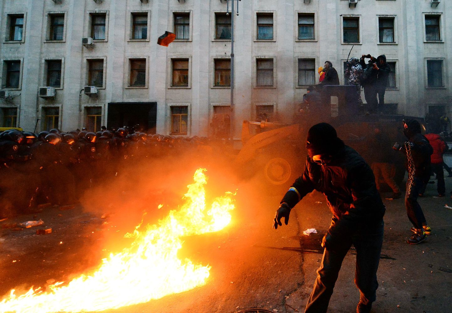 Protestijate ja miilitsa kokkupõrked Kiievis 1.detsembril.