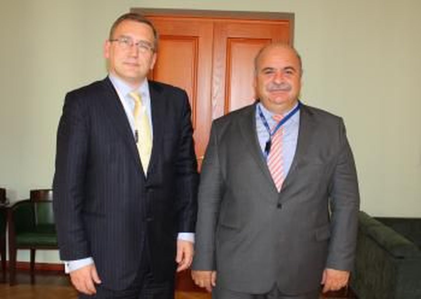 Majandusinister Juhan Parts ja Kreeka administratiivreformi ja e-valitsuse aseminister Pantelis Tzortsakis.