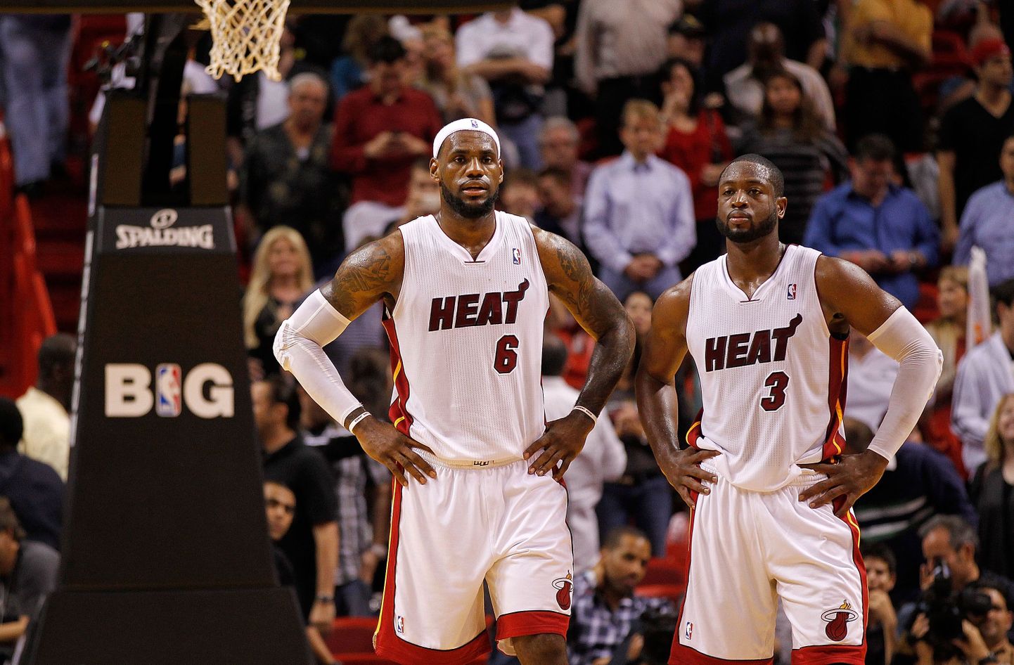 Miami Heati tähtmängijad LeBron James (vasakul) ja Dwyane Wade.