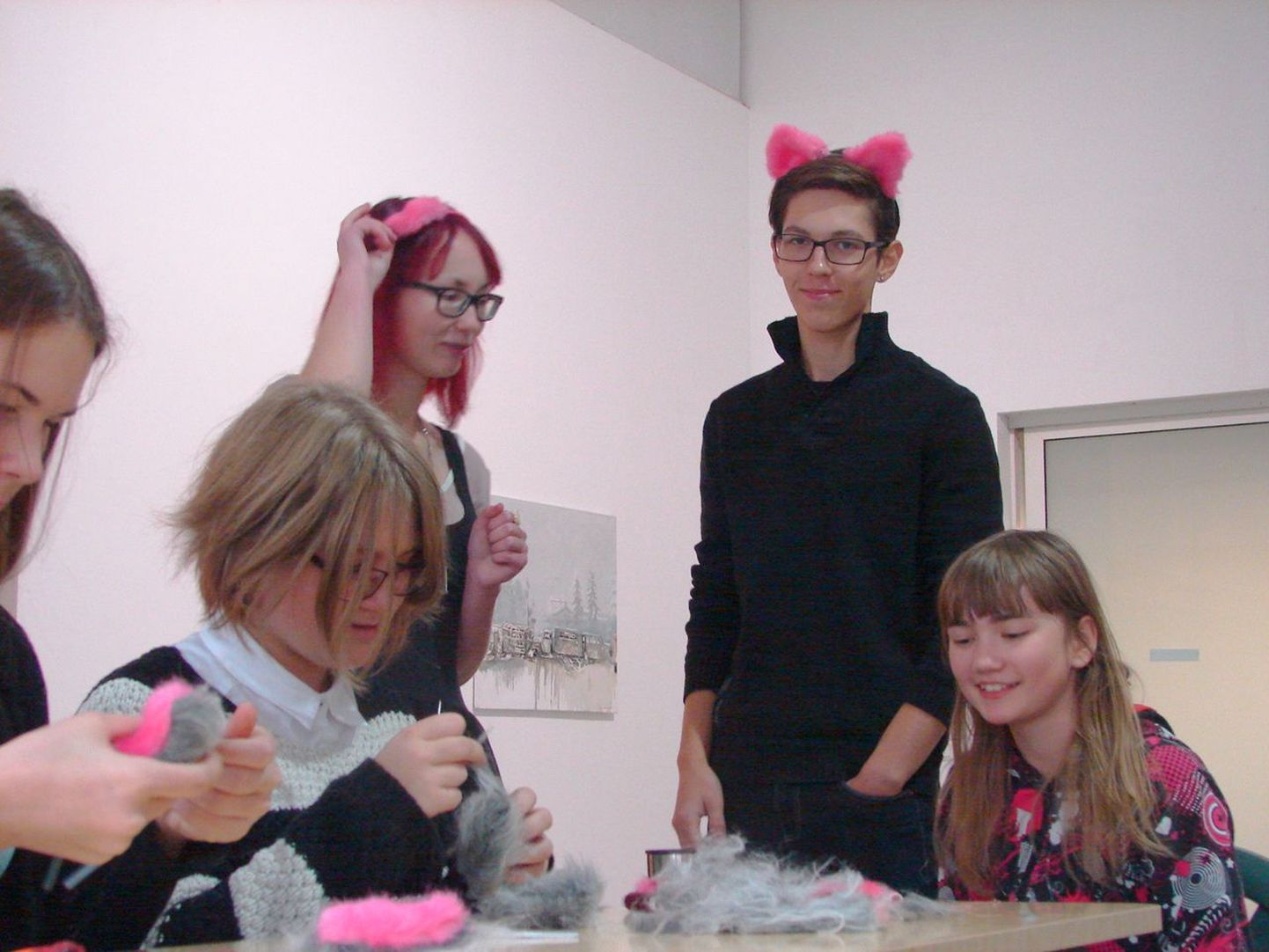 Pärnu uue kunsti muuseum korraldas õpilastele jaapani popkultuurist töötoad.