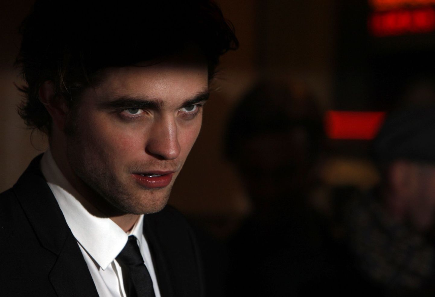 Robert Pattinson, kes kehastas kuulsas vampiirisaagas obsessiivset vampiiri Edward Cullenit.