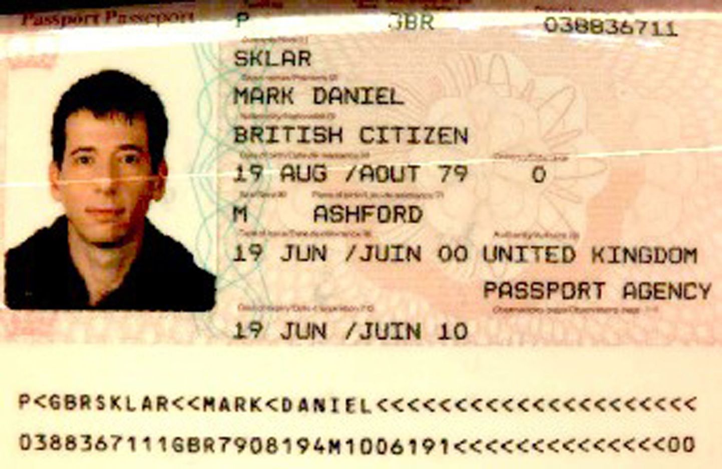 Dubai mõrvajuhtumida seostatud Suurbritannia kodaniku Mark Daniel Sklari pass.
