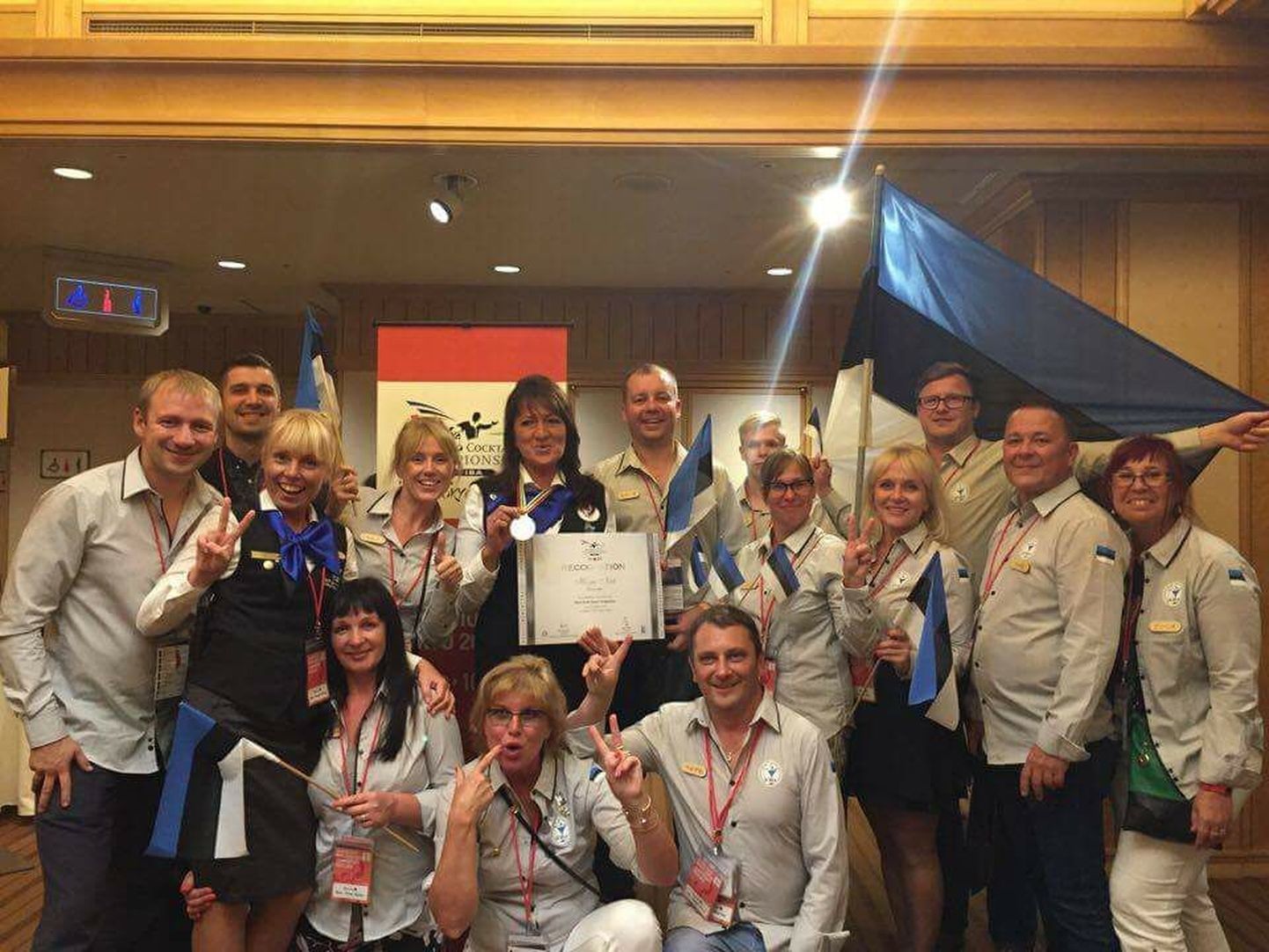 Eesti baaridaam Hirja Niit saavutas International Bartennders Association maailmameistrivõistlustel suurepärase 2. koha!