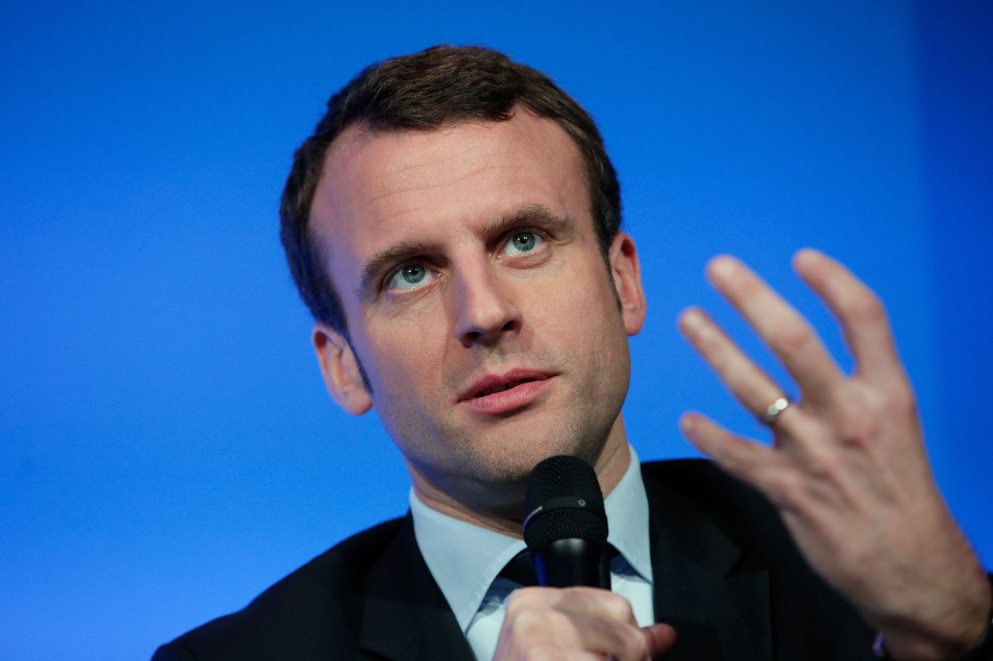 Praegune Prantsusmaa majandusminister Emmanuel Macron asutas uue partei.
