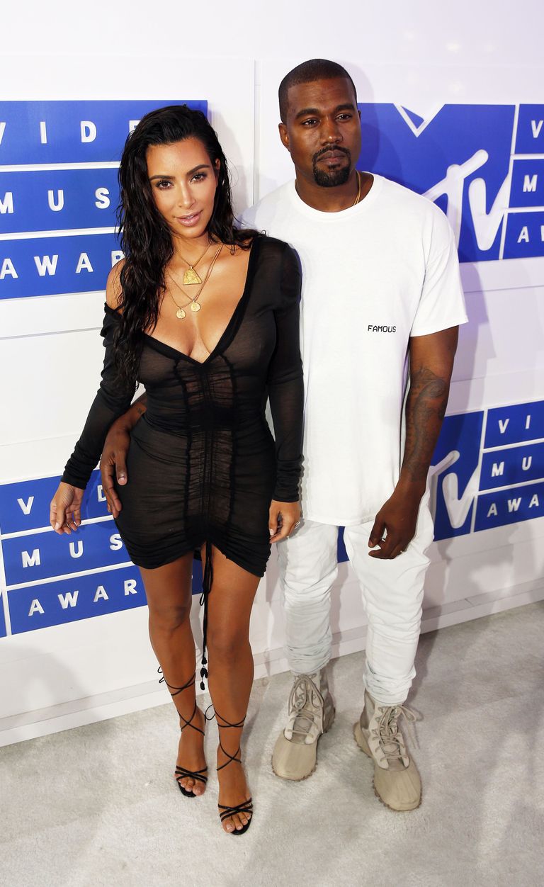 Kim Kardashian ja Kanye West VMA 2016 galal