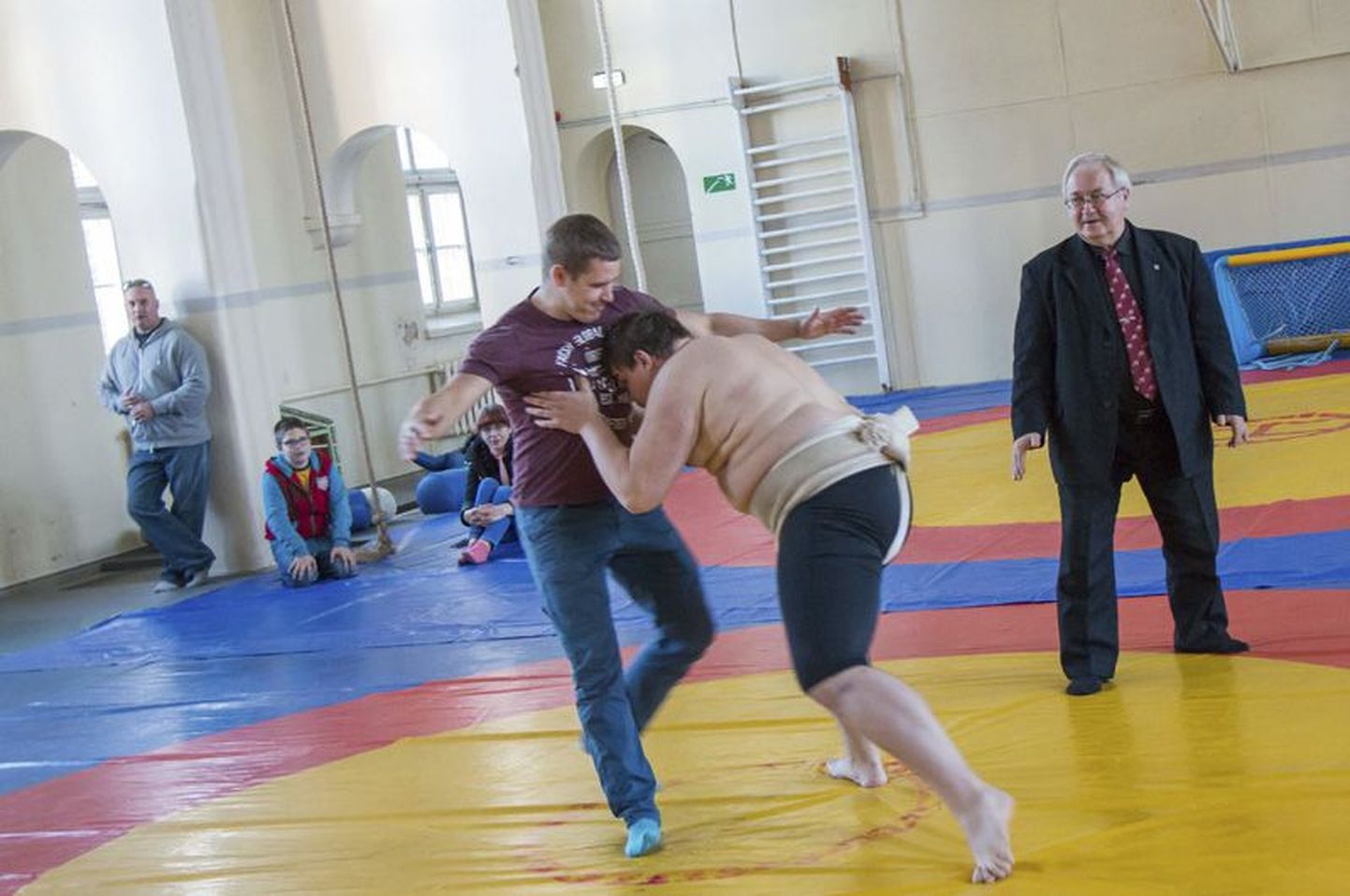 Riho Rannikmaa (paremal) on panustanud aastaid Eesti judo ja sumo arengusse.