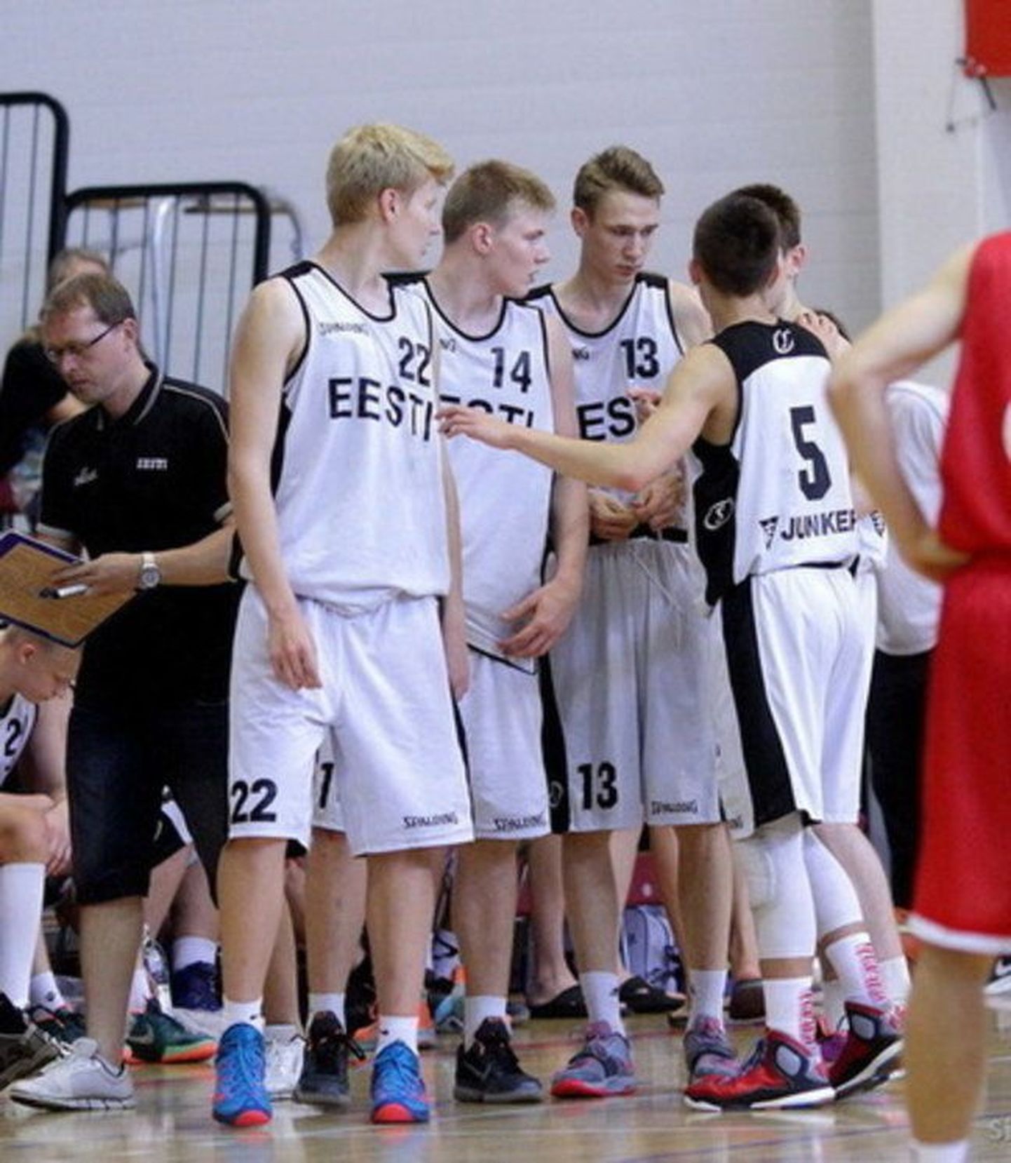 Eesti U-16 korvpallikoondis.