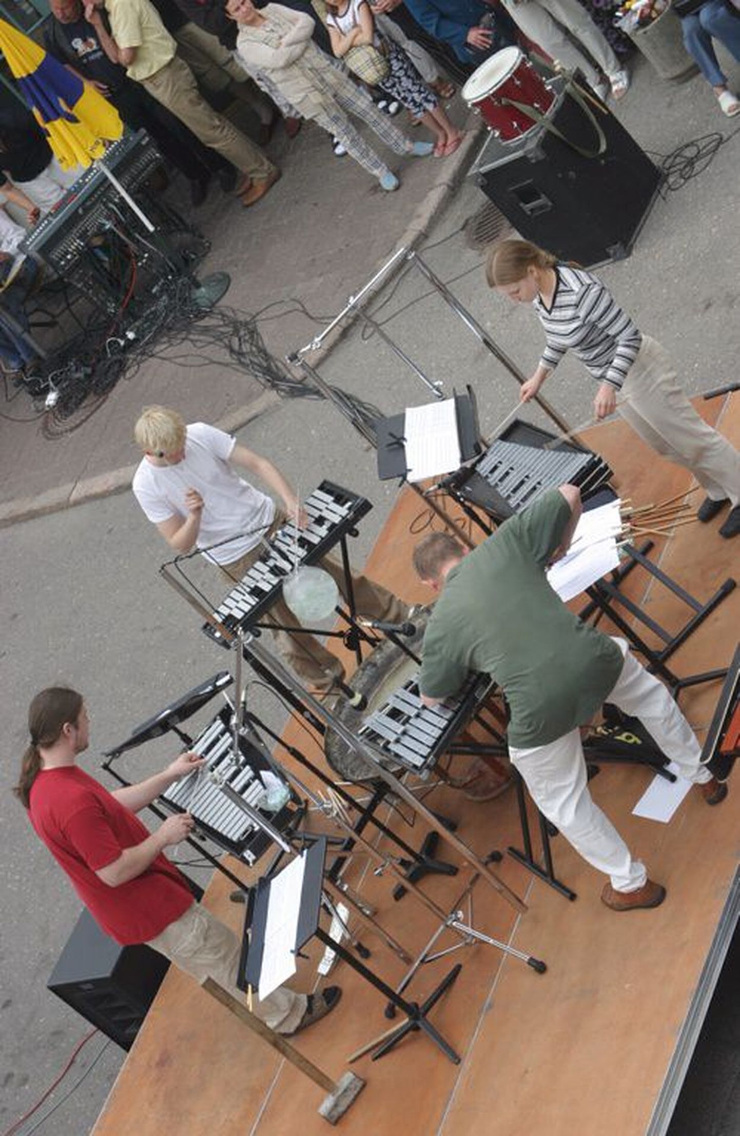 Kolm aastat tagasi avas Pärnus «Klaaspärlimängu» festival ansambel Paukenfest.