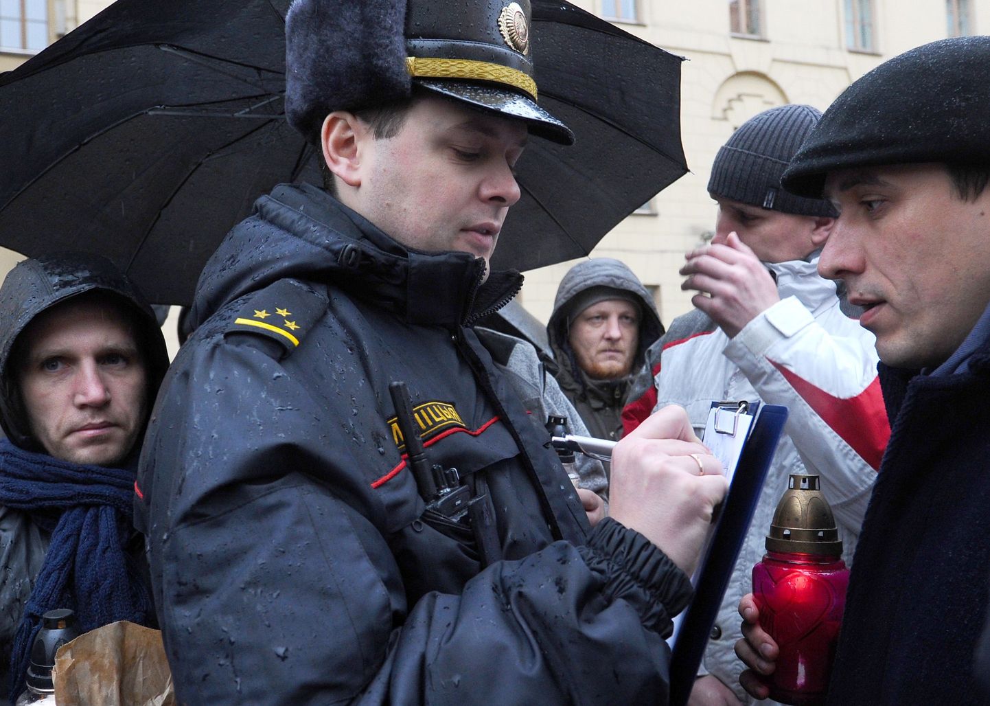 Valgevene politseinik. Foto on illustreeriv.