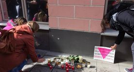 Фото: в Таллинне возле посольства России прошла акция в поддержку чеченских геев