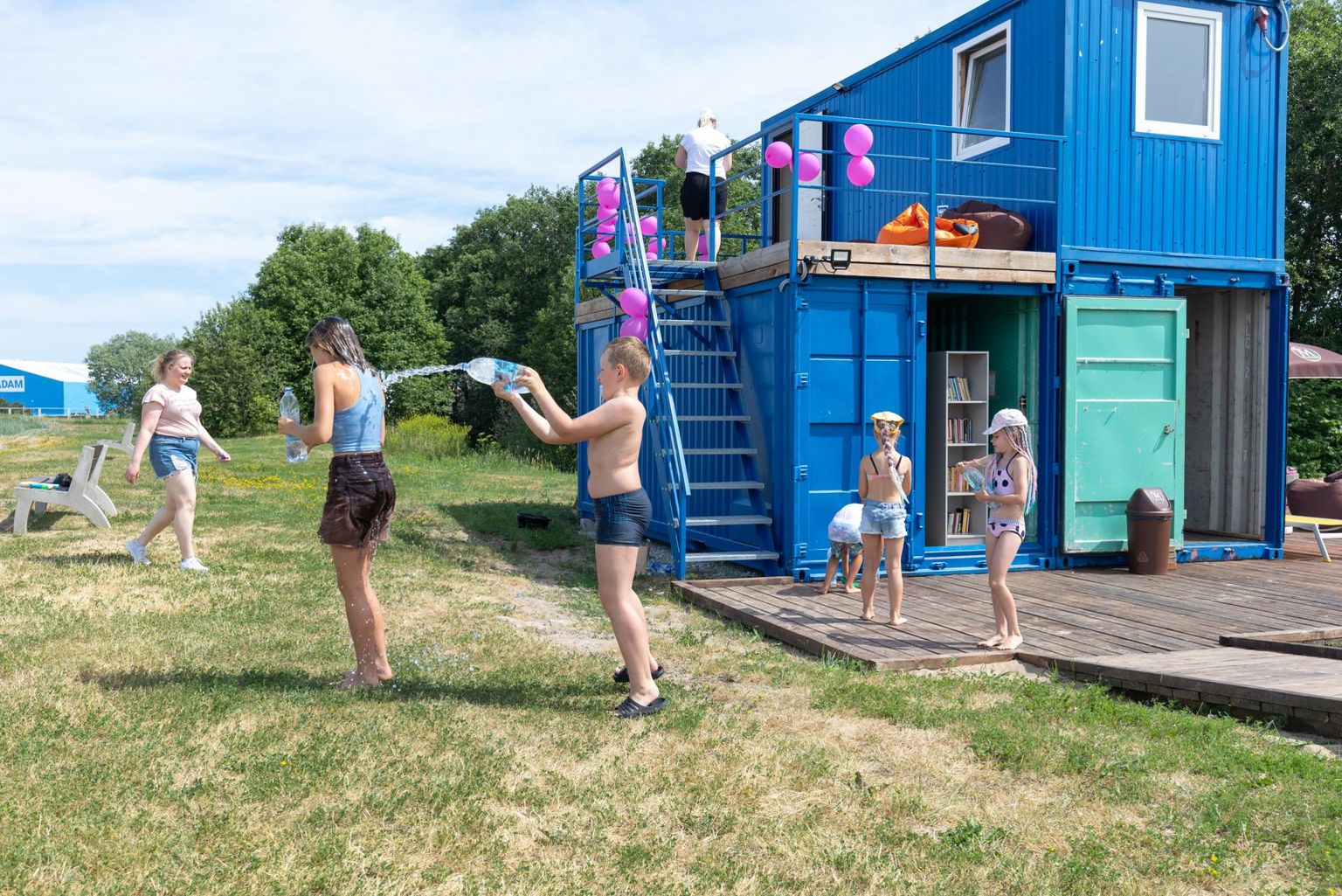 Kuumal suvepäeval leiti jahutust veesõjast.