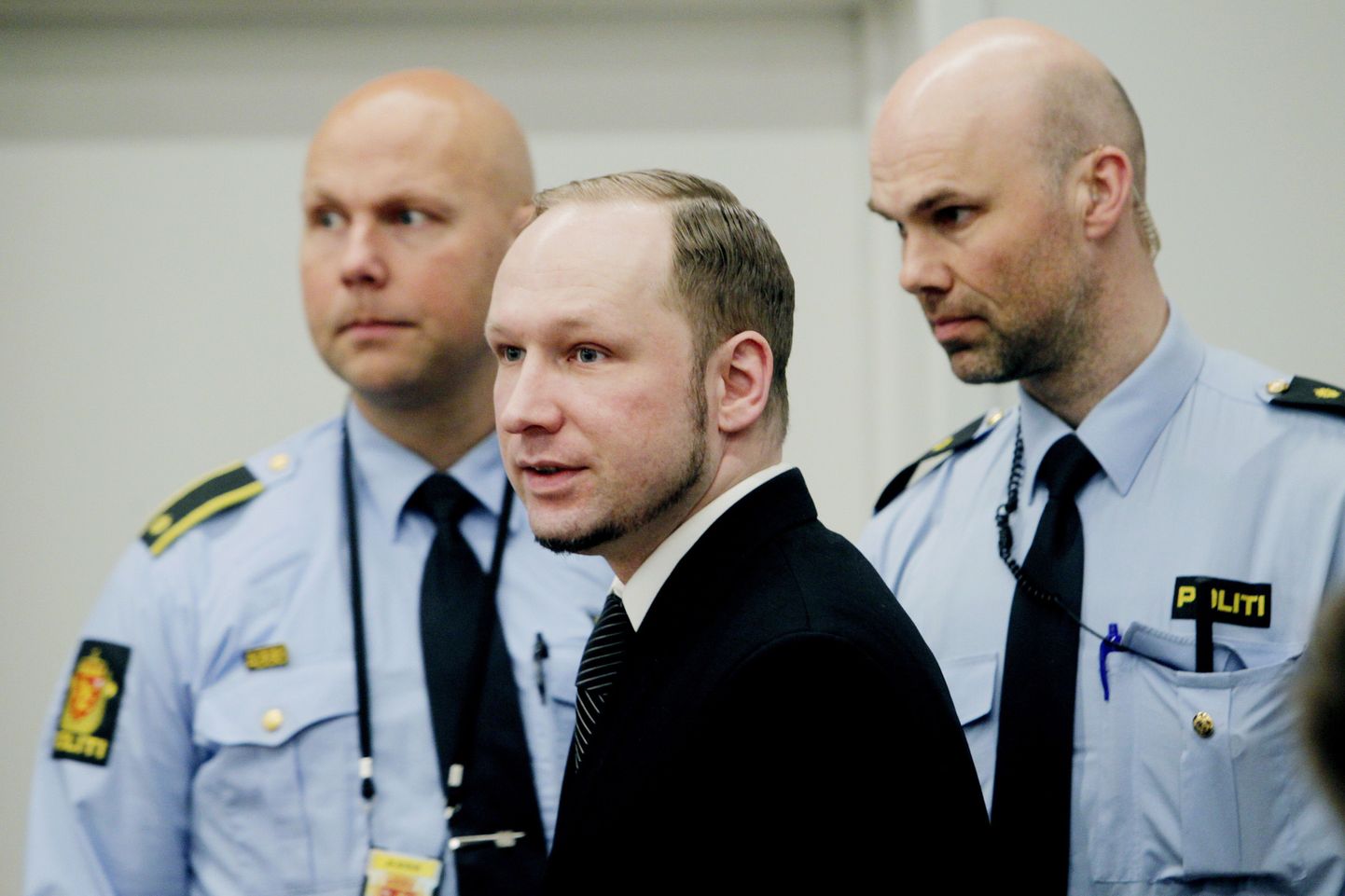 Anders Behring Breivik täna Oslo kohtus.