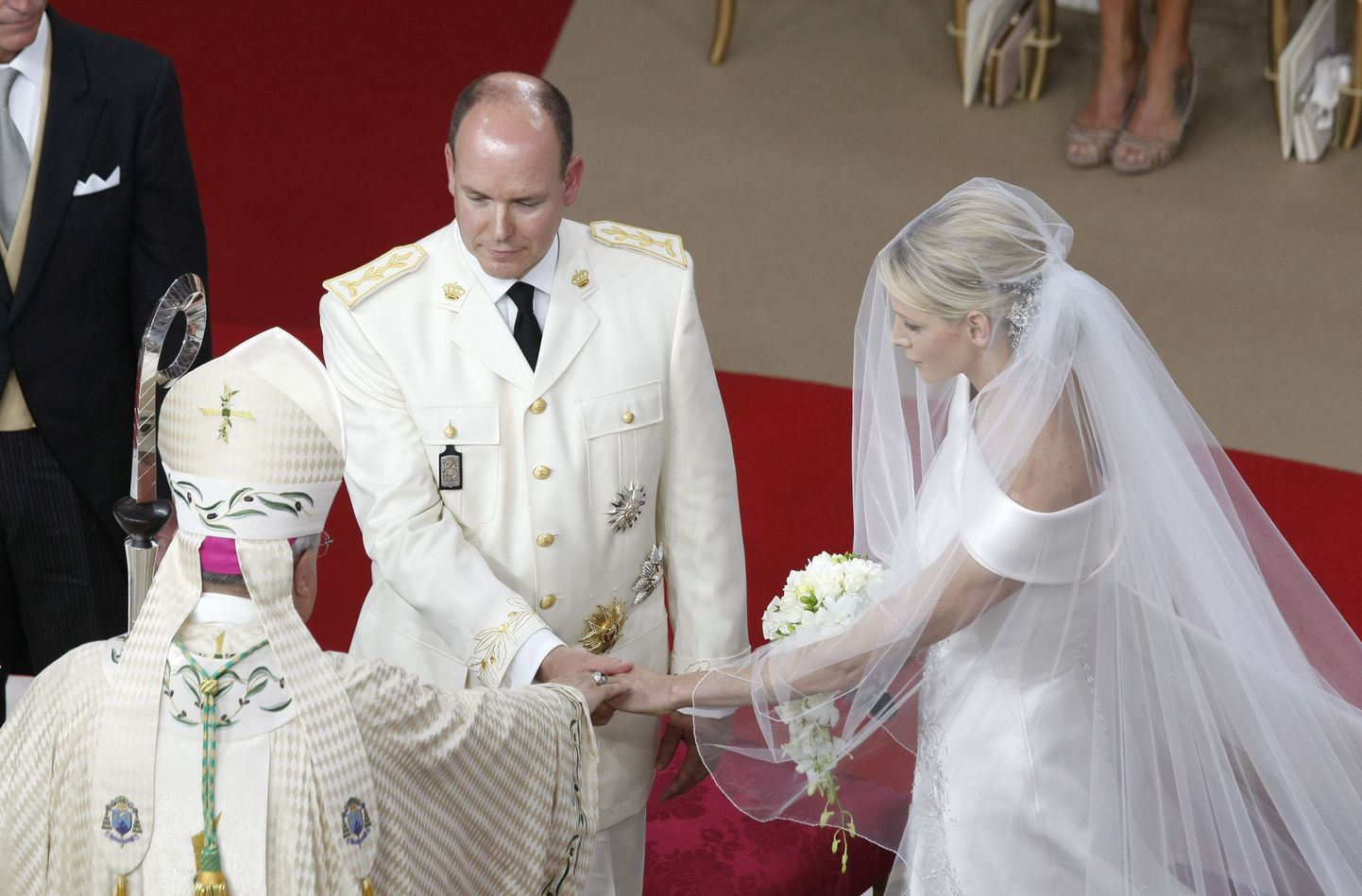 2. juulil laulatati Monaco vürst Albert II ja endine tippujuja Charlene Wittstock