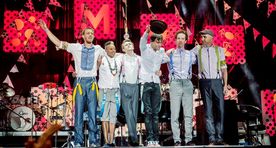 Galerii: Mika kontsert Szigeti pealaval