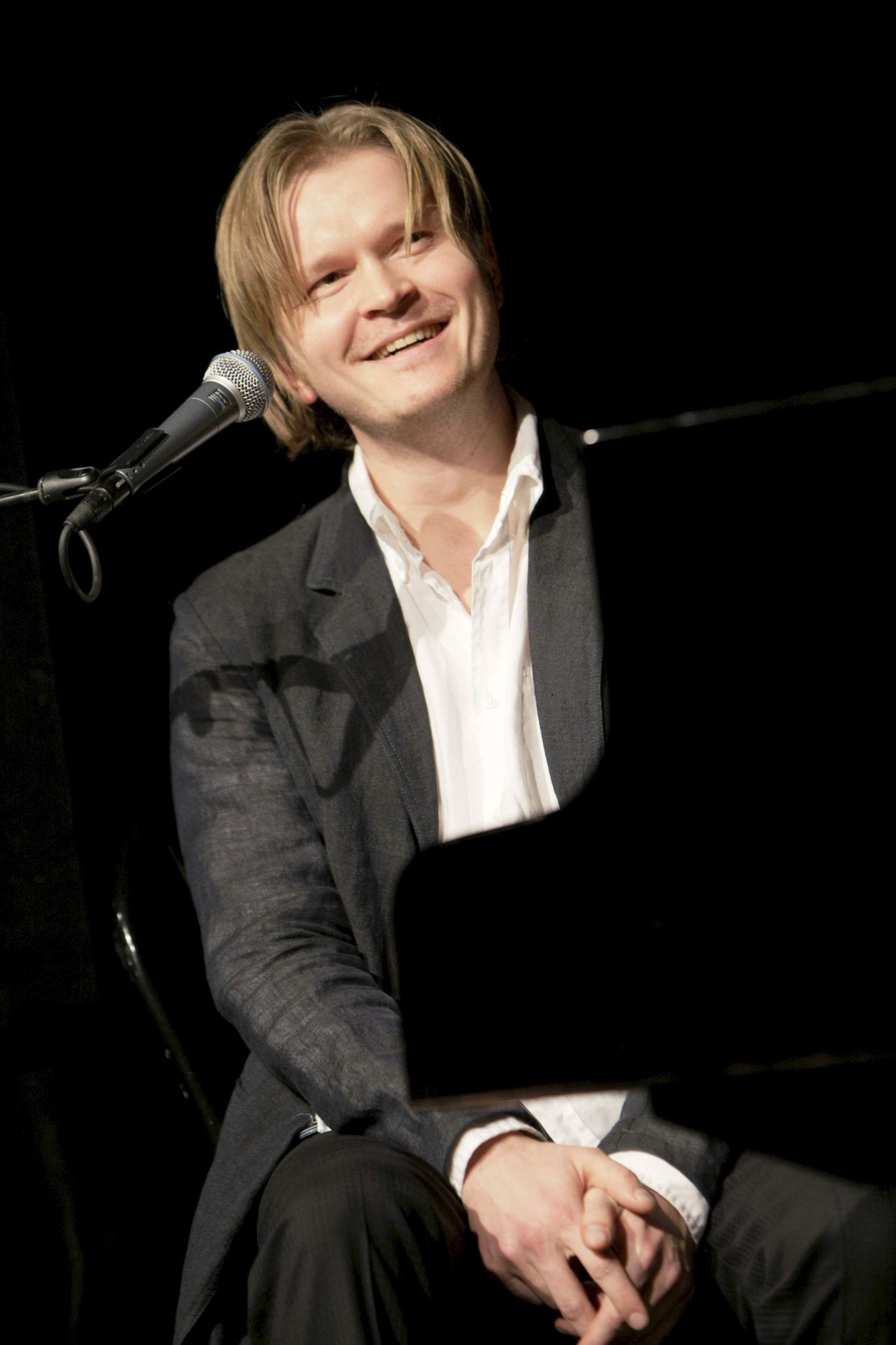 Pianist Kristjan Randalu
