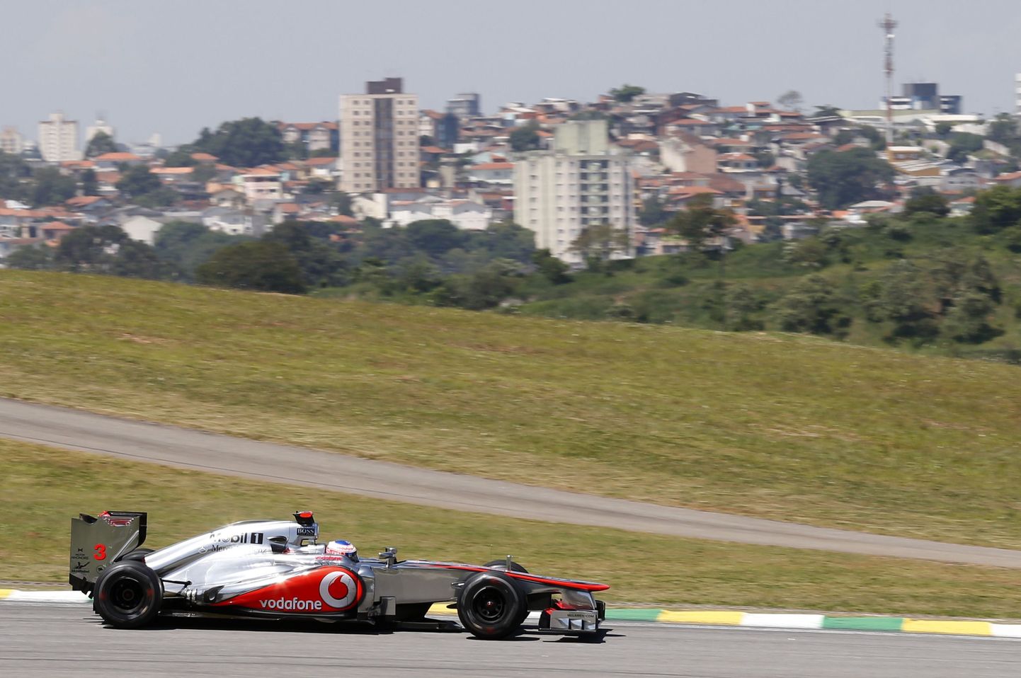 Jenson Button Interlagose rindrajal.