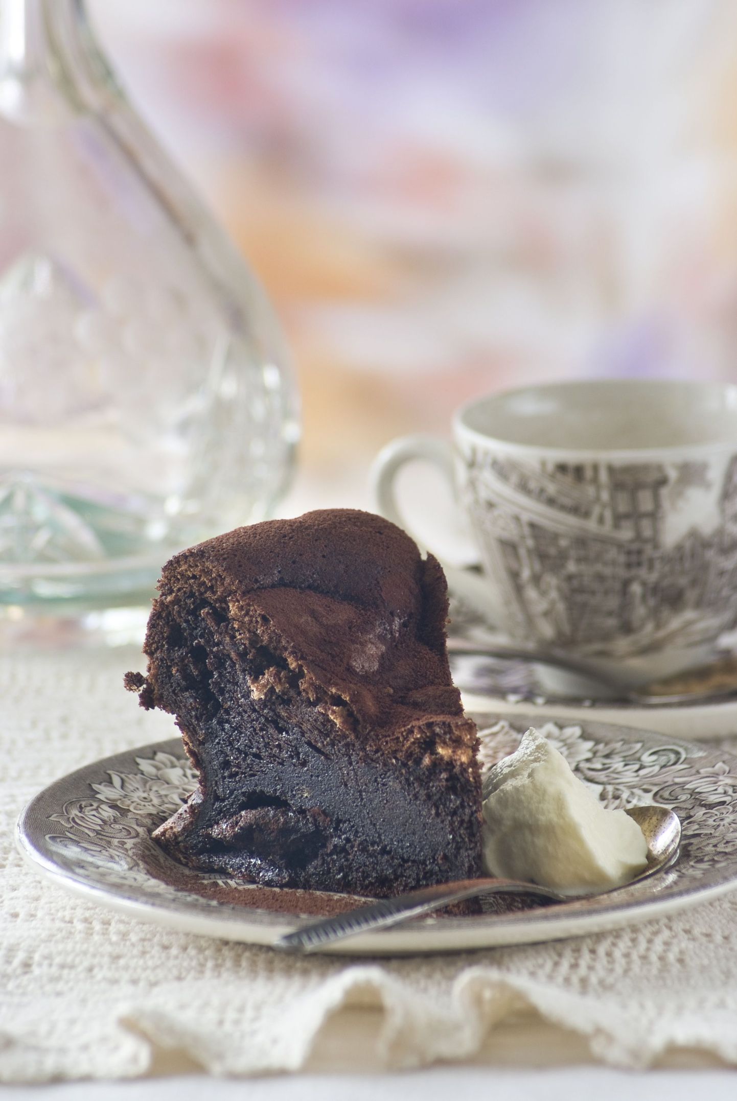 Mahlane ploomi-šokolaadi kook