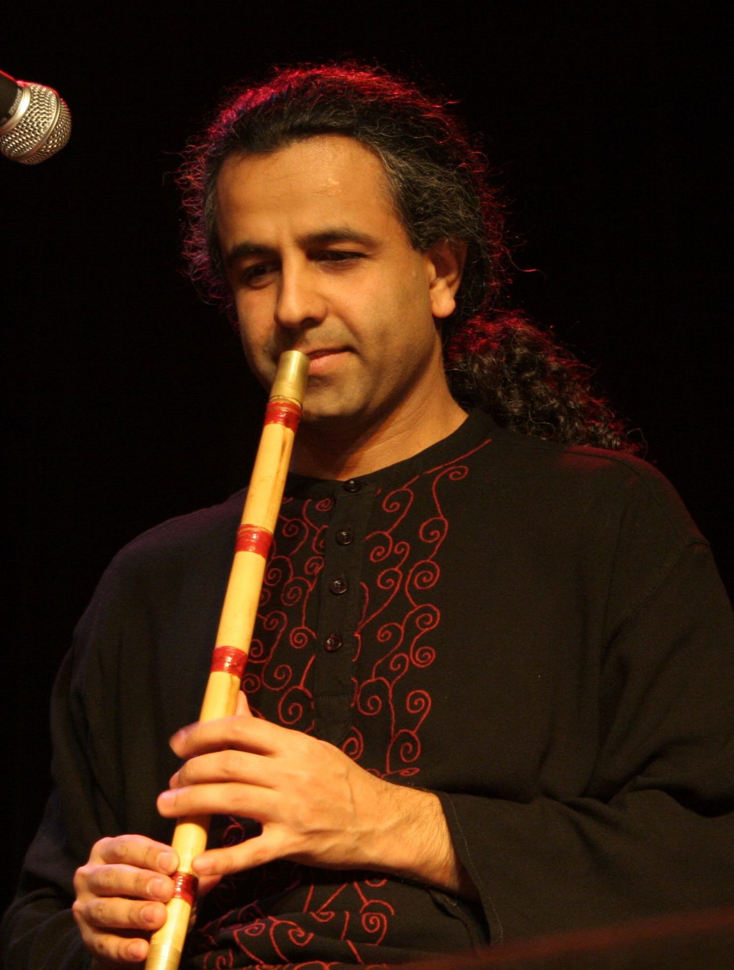 Mohammad Rasouli loob muusikalise silla Eesti ja Iraani vahele.