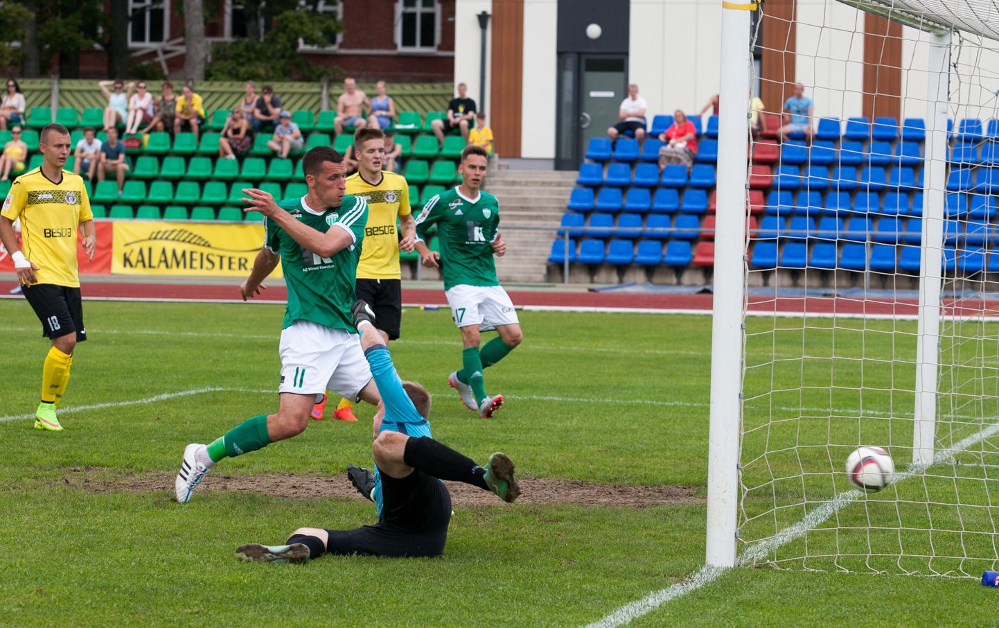 JK Viljandi Tulevik mängis kodustaadionil FC Levadia vastu.