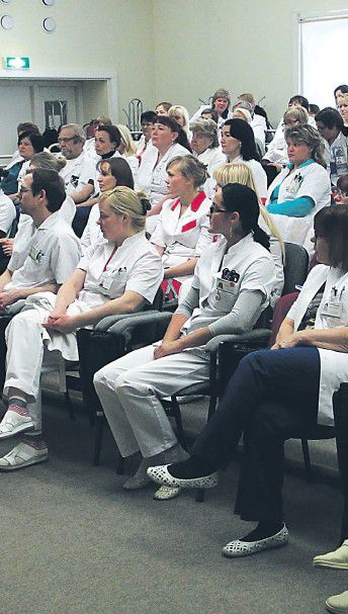 Вчера медработники Ида-Таллиннской центральной больницы провели забастовку солидарности с учителями.