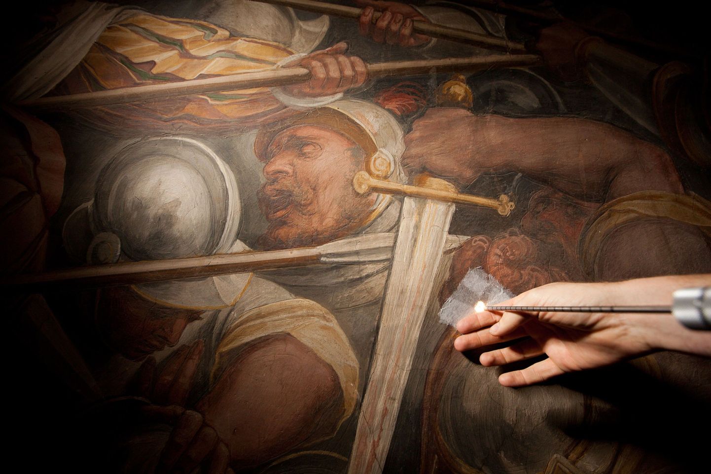 Giorgio Vasari fresko taga peitub Leonardo da Vinci fresko