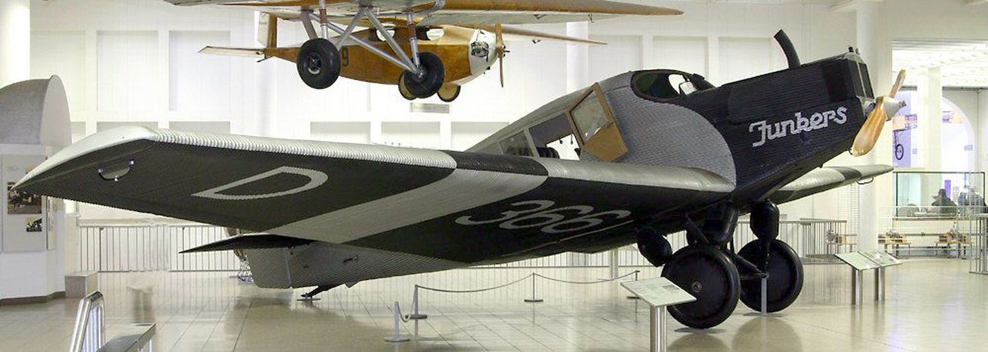 Pildil olev Junkers F 13 asub Saksa Muuseumis.