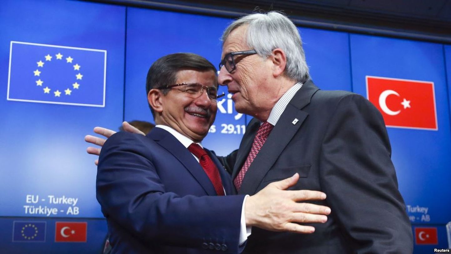 Türgi peaminister Ahmet Davutoglu ja Euroopa Komisjoni president Jean-Claude Juncker.
