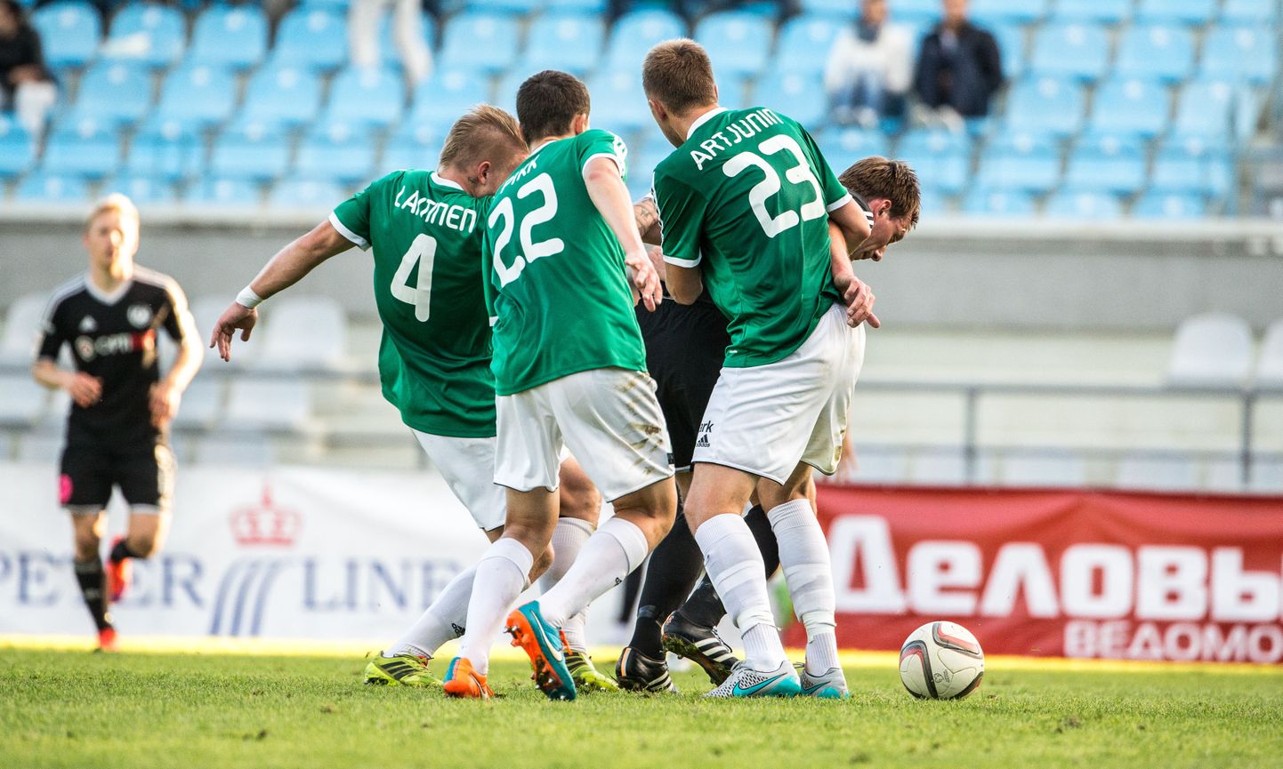 Tallinna Levadia mängijad (rohelises).