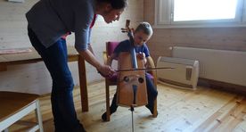 Lastefond toetab esmakordselt autistliku lapse muusikateraapiat