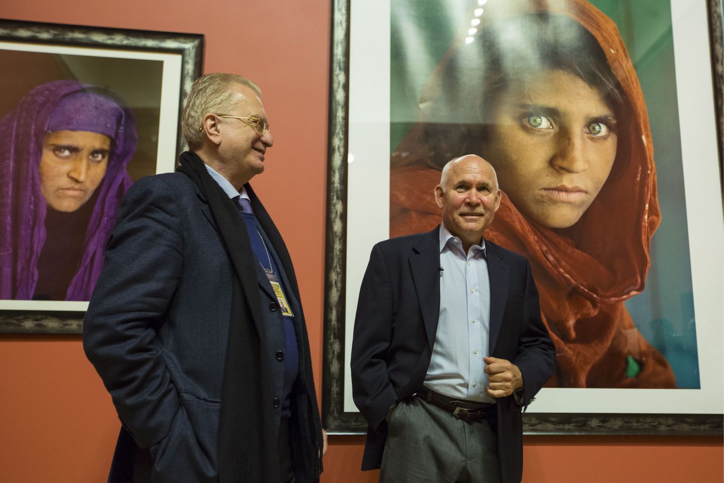 Sharbat Gula fotod, keskel fotograaf Steve McCurry