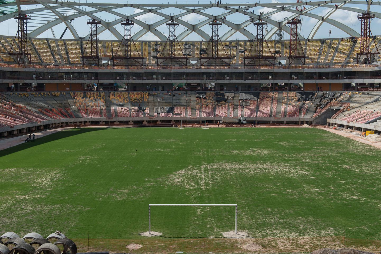 Brasiilias asuv Arena Amazonia staadion, mis samuti võõrustab MMi kohtumisi. Tegemist ei ole Sao Paolo staadioniga, kus õnnetus juhtus.