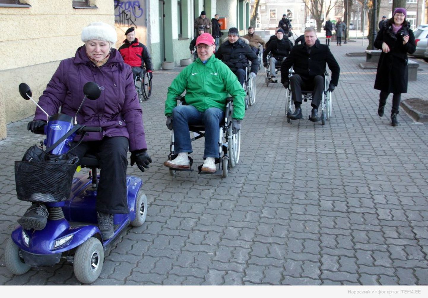 Один час из жизни человека в инвалидной коляске.