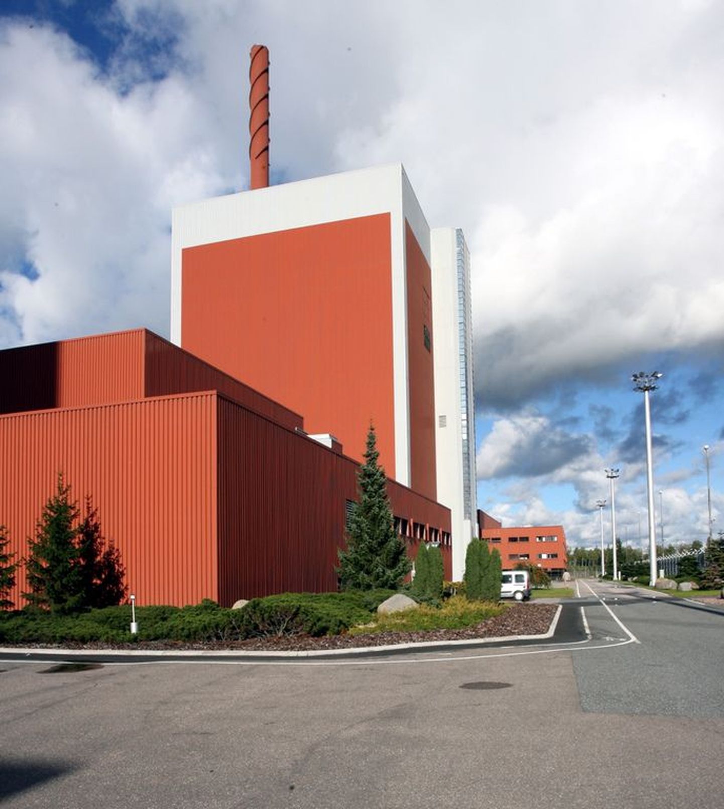АЭС "Олкилуото" в Финляндии.