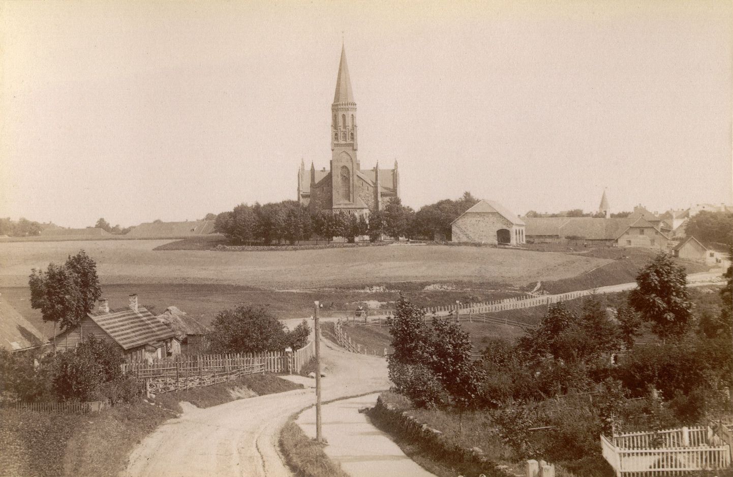 Viljandi Pauluse kirik pühitseti 1866. aasta 30. oktoobril.