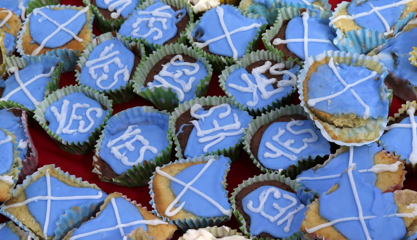 Brittide tüüpilised koogikesed Šotimaa värvides - neid valmistavad inglased, kes on loonud Šotimaa iseseisvust toetava ühenduse.