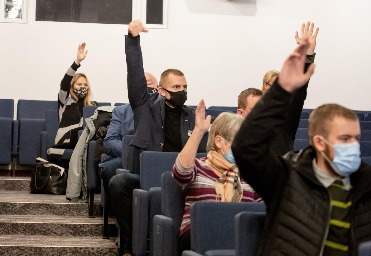 Lääneranna volikogu töökorras tahetakse täpsustada, kuidas tohib volinik puudumisest teatada.
