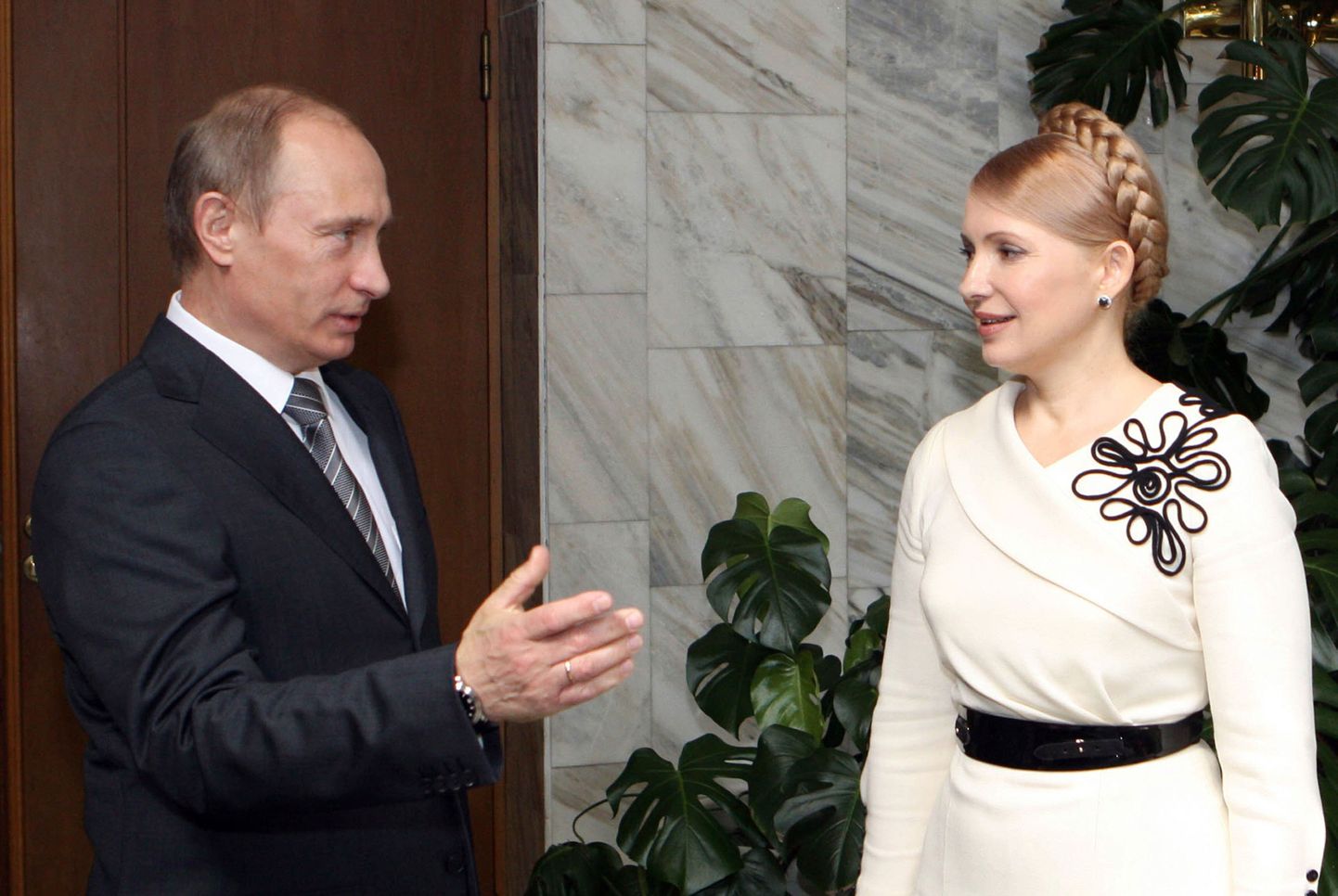 Vladimir Putini ja Julia Tõmošenko kohtumine 2009. aasta augustis, kui mõlemad pidasid peaministriametit.