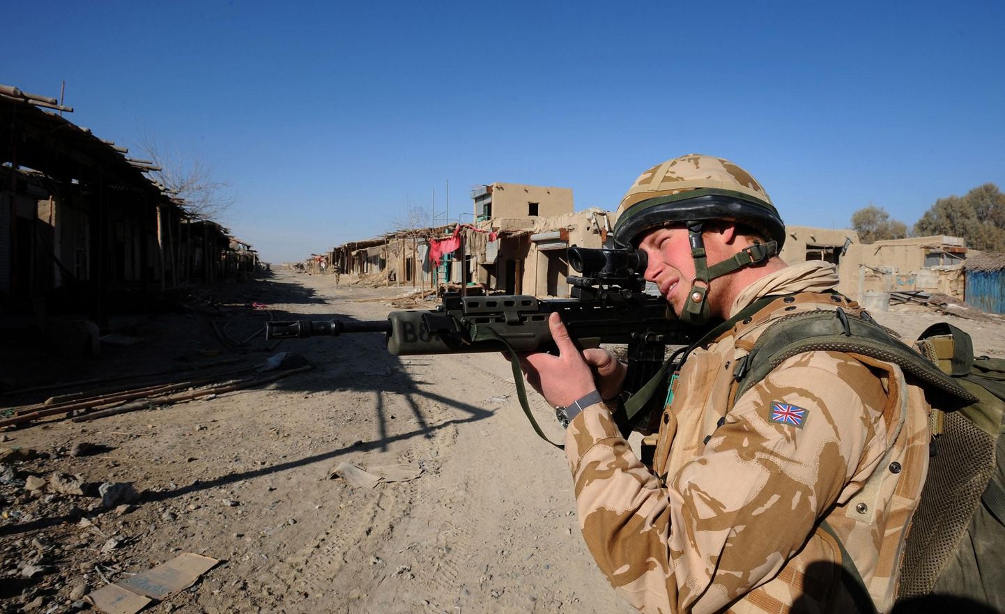 Prince Harry  Afganistanis mahajäetud Garmisiris patrullimas