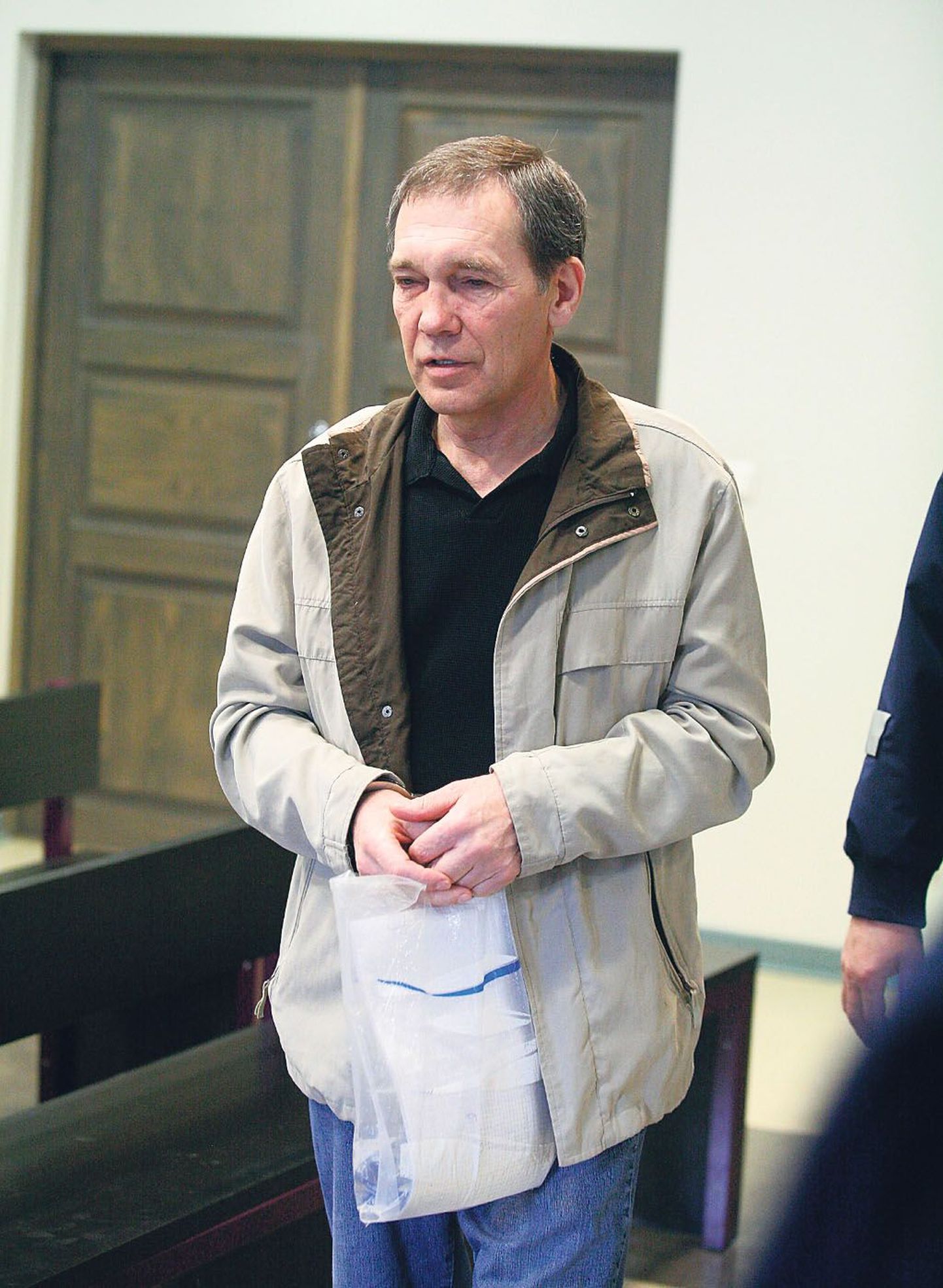 Varem kriminaalkorras karistamata 59aastane Ilmar Paluoja end kohtus tapmiskatses süüdi ei tunnistanud ja kaebab otsuse edasi.
